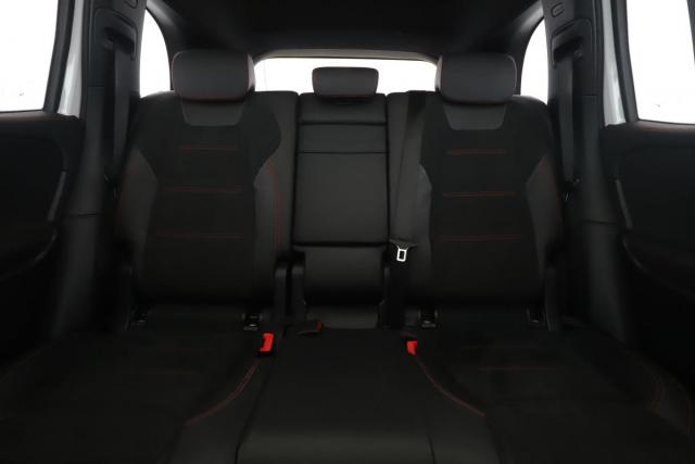 Mercedes Benz Glb image 3