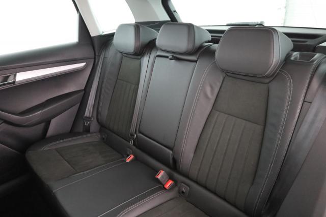 Skoda Karoq image 5