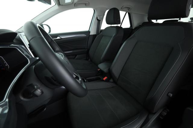 Volkswagen T-Roc image 2