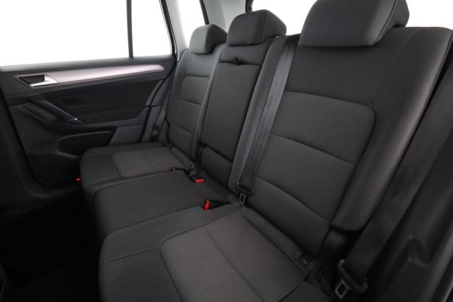 Volkswagen Golf Sportsvan image 2
