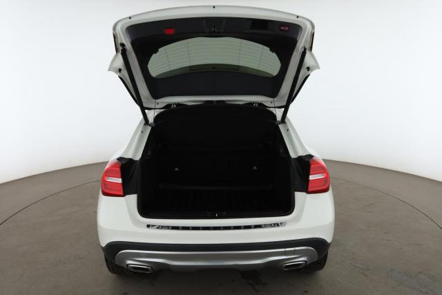 Mercedes Benz Gla image 4