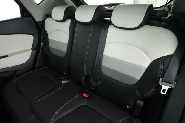 Renault Captur image 8
