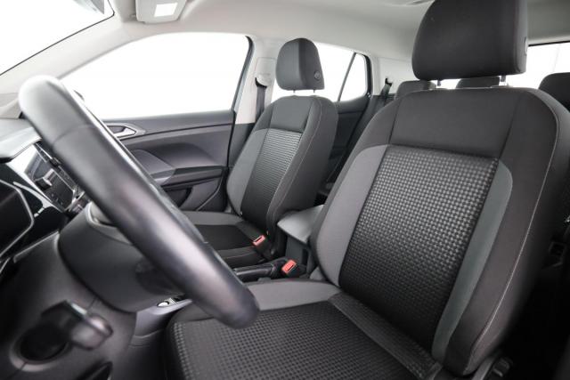 Volkswagen T-Cross image 2