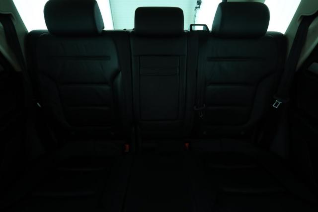 Volkswagen Touareg image 8