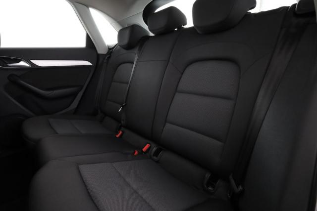 Audi Q3 image 8