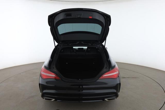 Mercedes Benz Cla Shooting Brake image 3