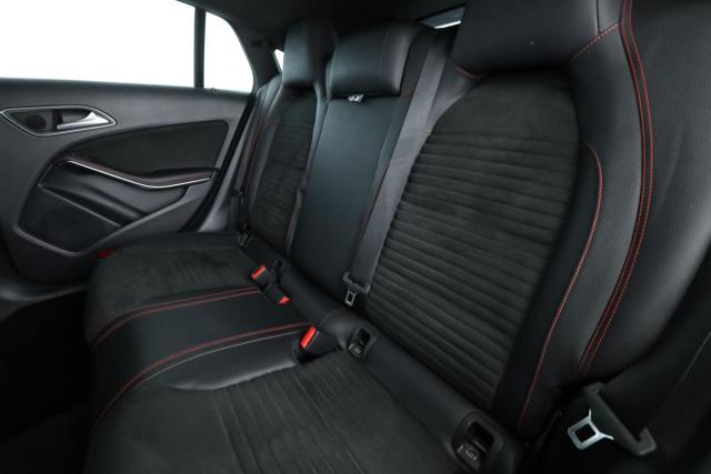 Mercedes Benz Cla Shooting Brake image 5
