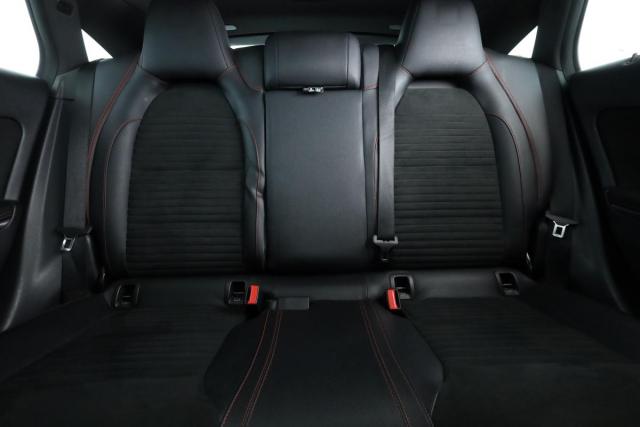 Mercedes Benz Cla Shooting Brake image 7