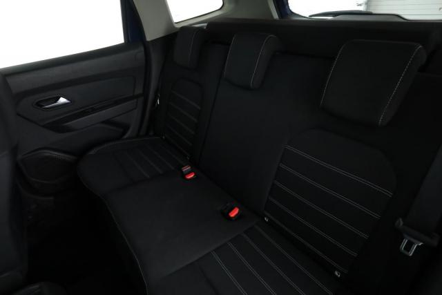 Dacia Duster image 9
