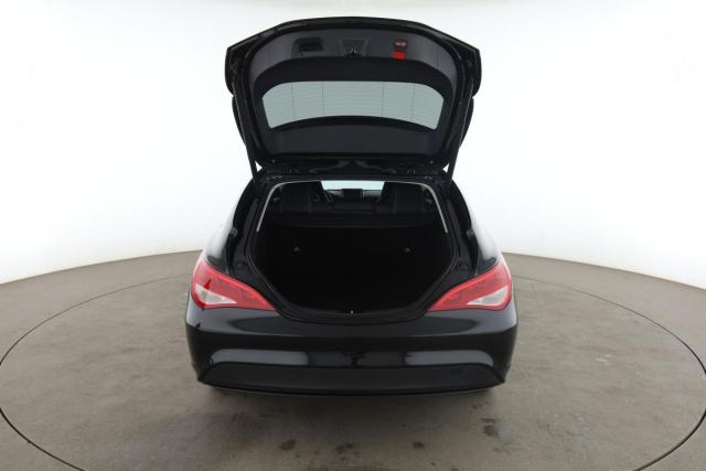 Mercedes Benz Cla Shooting Brake image 5