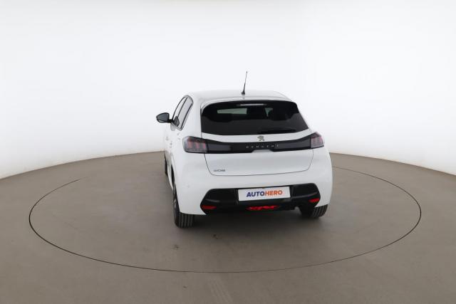 Peugeot 208 image 3