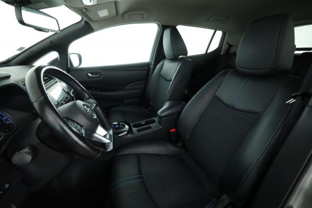 Nissan Leaf image 6