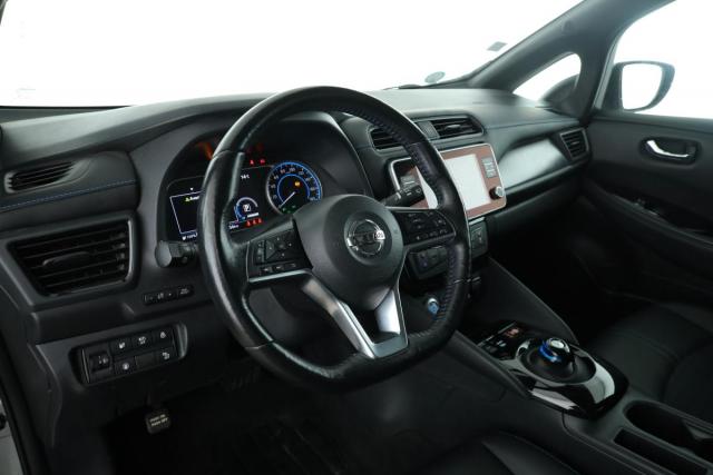 Nissan Leaf image 8