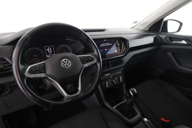 Volkswagen T-Cross image 3