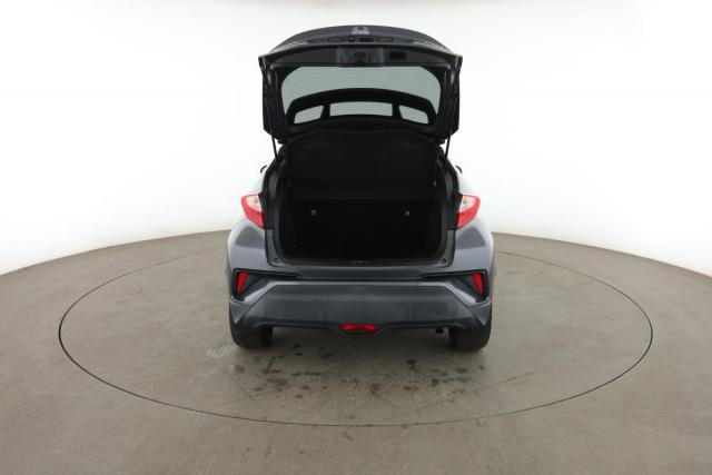 Toyota C-Hr image 8