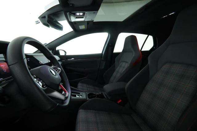 Volkswagen Golf image 3
