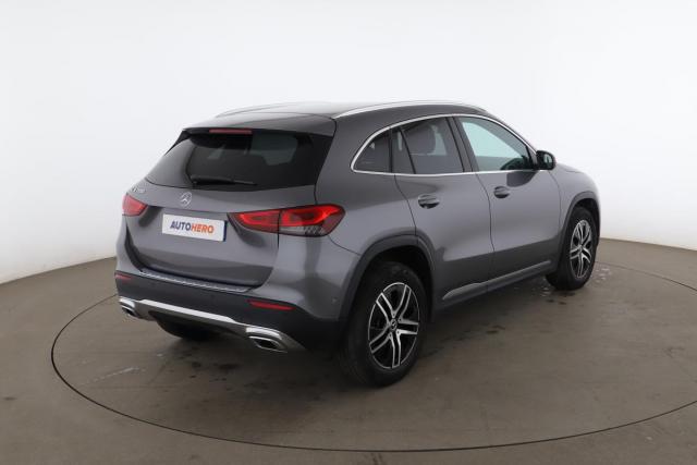 Mercedes Benz Gla image 2