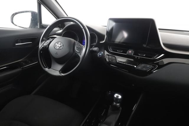 Toyota C-Hr image 5