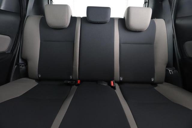 Toyota Yaris image 9