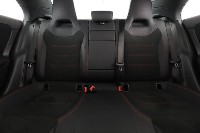 Mercedes Benz Cla image 8