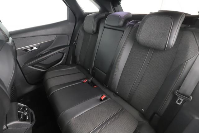 Peugeot 3008 image 2
