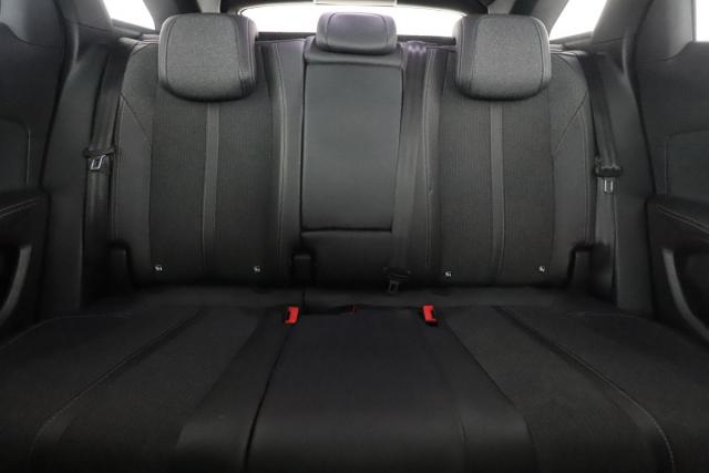 Peugeot 3008 image 7