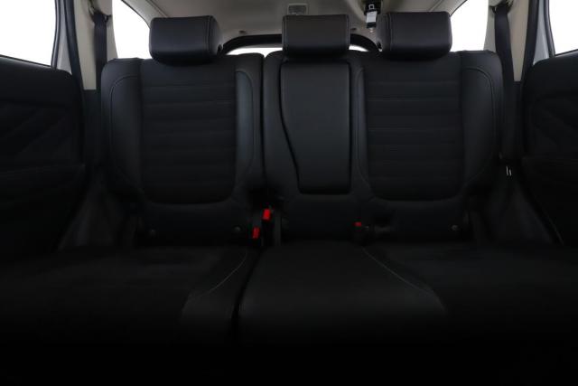 Mitsubishi Outlander image 2