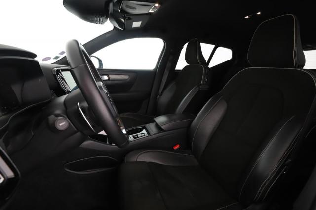 Volvo Xc40 image 8