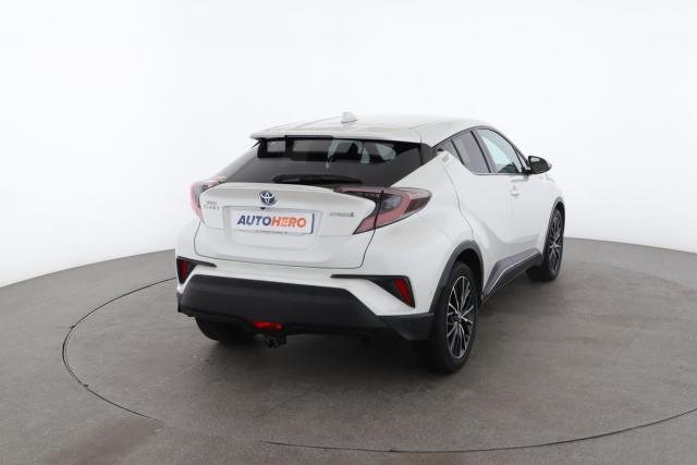 Toyota C-Hr image 9