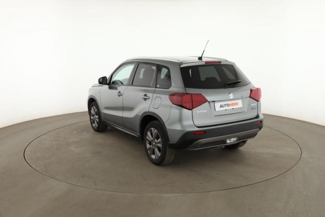 Suzuki Vitara image 6