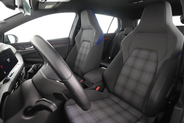 Volkswagen Golf image 1