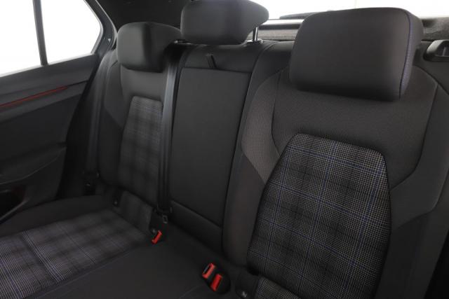 Volkswagen Golf image 2
