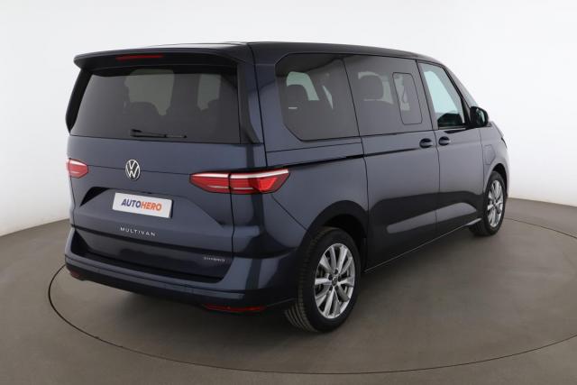 Volkswagen Multivan image 8