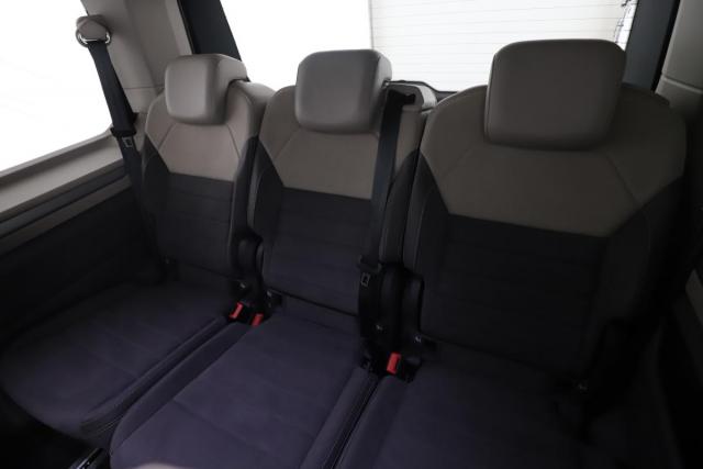 Volkswagen Multivan image 1