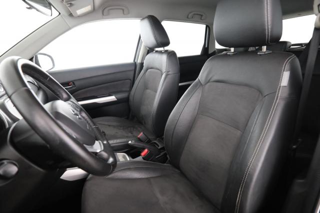 Suzuki Vitara image 5