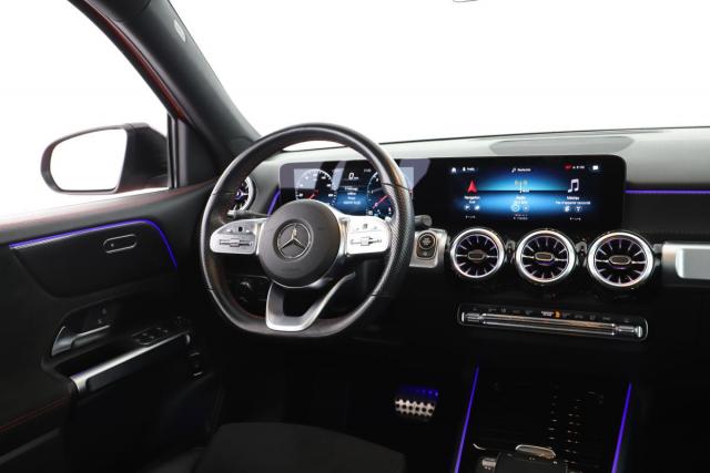 Mercedes Benz Glb image 8