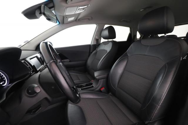 Kia Niro image 8