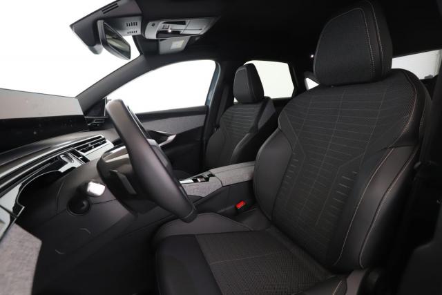 Peugeot 3008 image 3