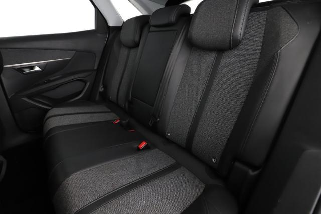 Peugeot 3008 image 6