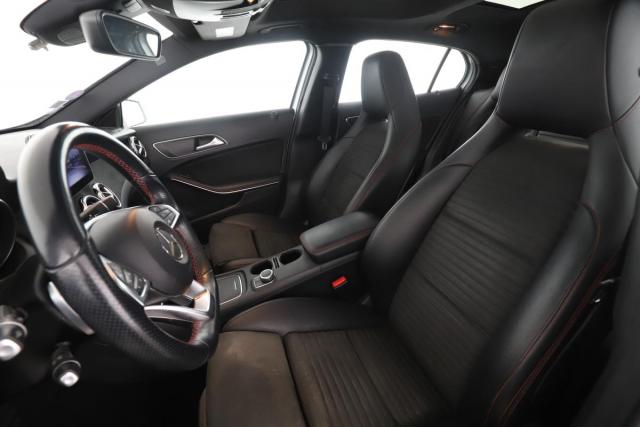 Mercedes Benz Gla image 4