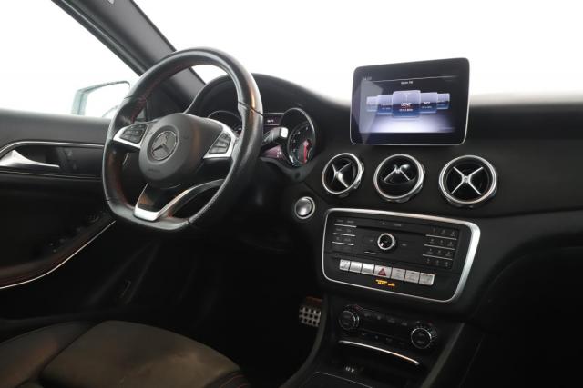 Mercedes Benz Gla image 9