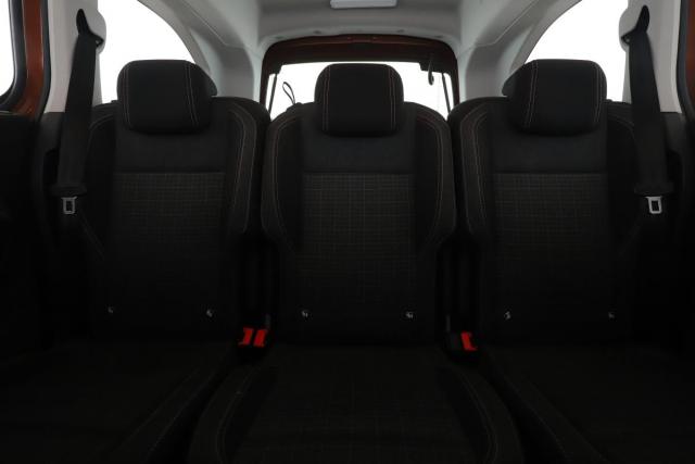 Peugeot Rifter image 2