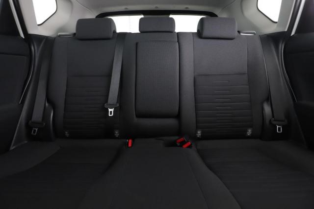 Toyota Auris image 4