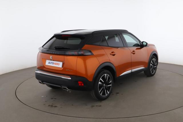 Peugeot 2008 image 3