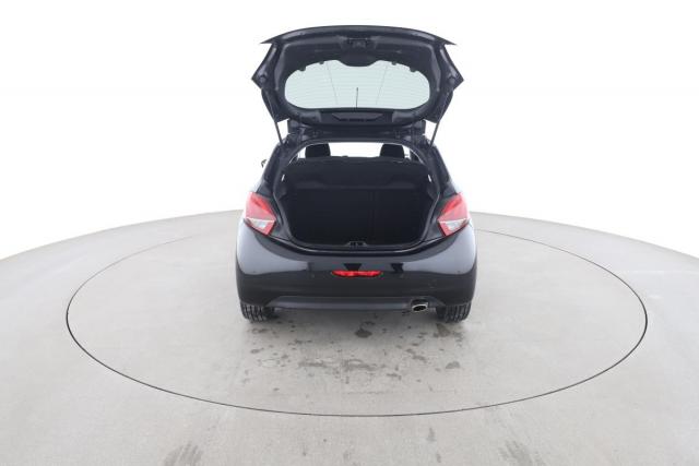 Peugeot 208 image 5