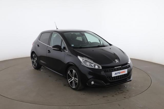 Peugeot 208 image 1
