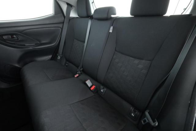 Toyota Yaris image 8