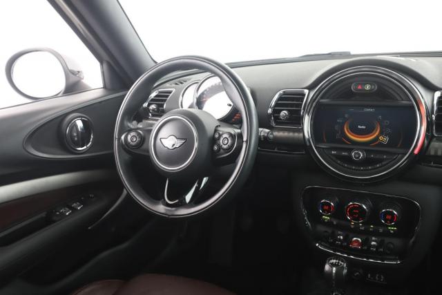 Mini Clubman image 3