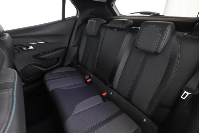 Peugeot 2008 image 7
