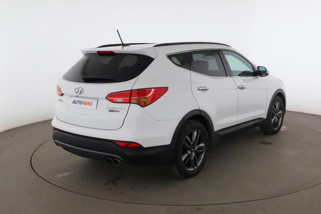 Hyundai Santa Fe image 9
